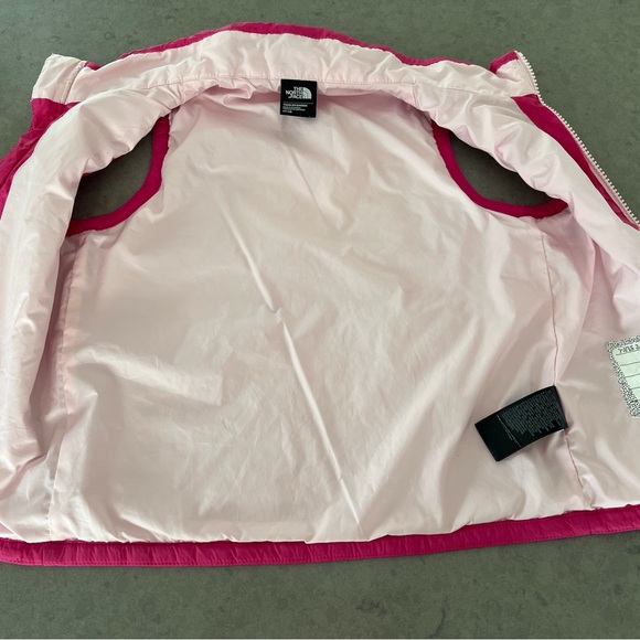 North Face Toddler Pink Puffer Vest, Size 4T - Picture 3 of 6
